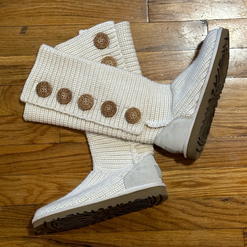 Cream Knit Ugg Australia